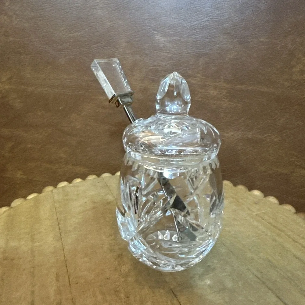 Cazlor product crystal